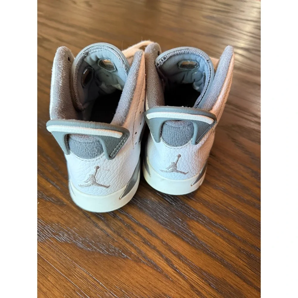Jordan 6-17-23  Sneakers Kids Size 13C White Grey Good Mid Top Basketball Shoes